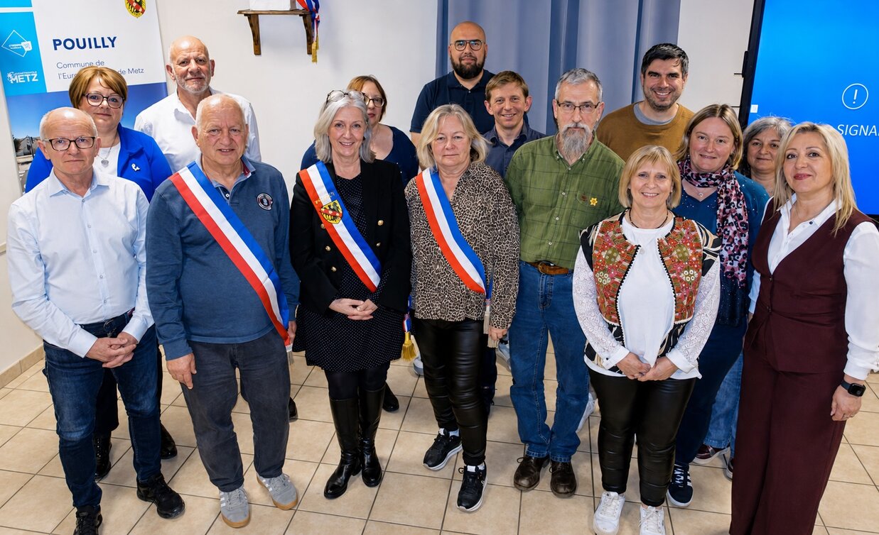 Les élus de Pouilly lors du Conseil Municipal d'installation (Crédits photo : Denis Sesniac)